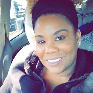 Meet your Posher, Crystal